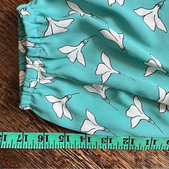 Loft size XL teal floral print smocked blouse - Picture 9 of 10